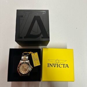 NIB Invicta Pro Diver Men's Watch - 43mm 
SKU 30022